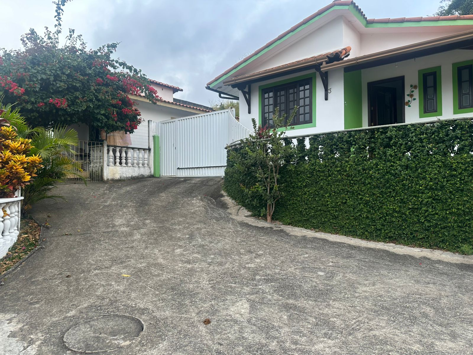 Casa � Venda em Miguel Pereira